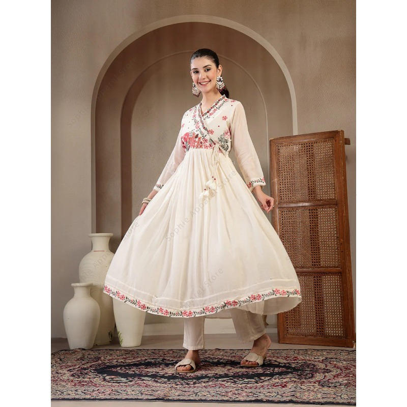 Witte katoenen Anarkali Kurti  - Summer Clothing India recensie en prijs